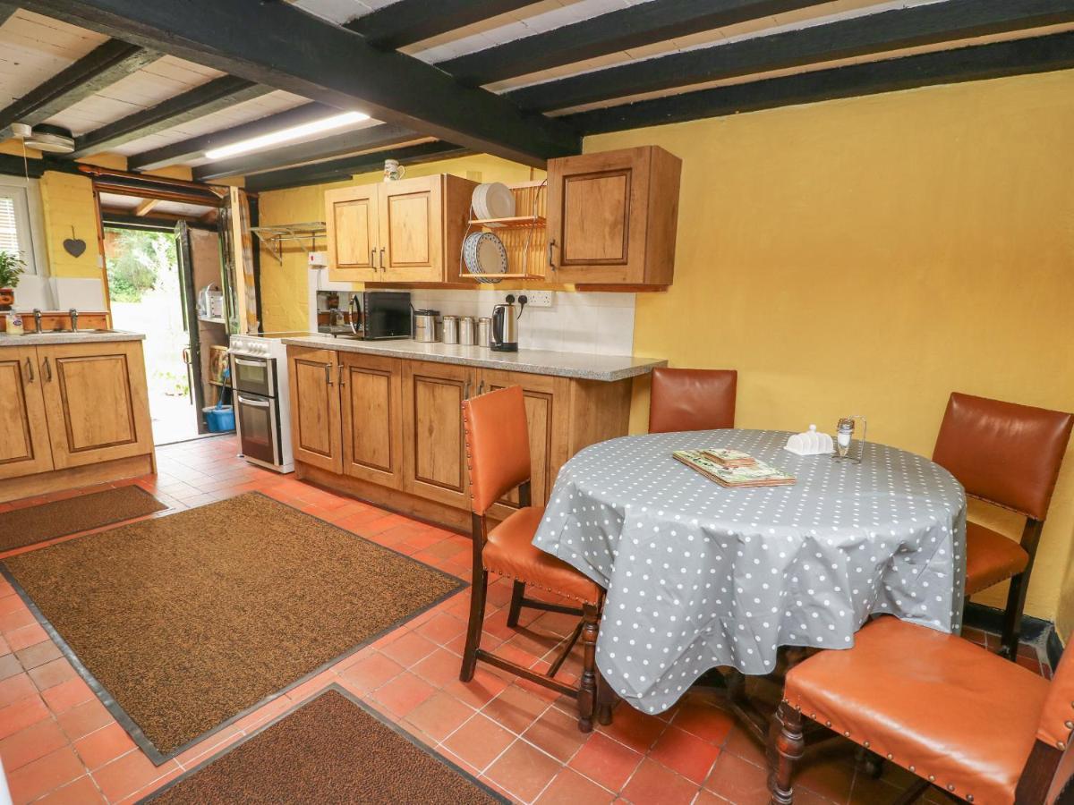 Caerau Farm House Llanidloes Esterno foto