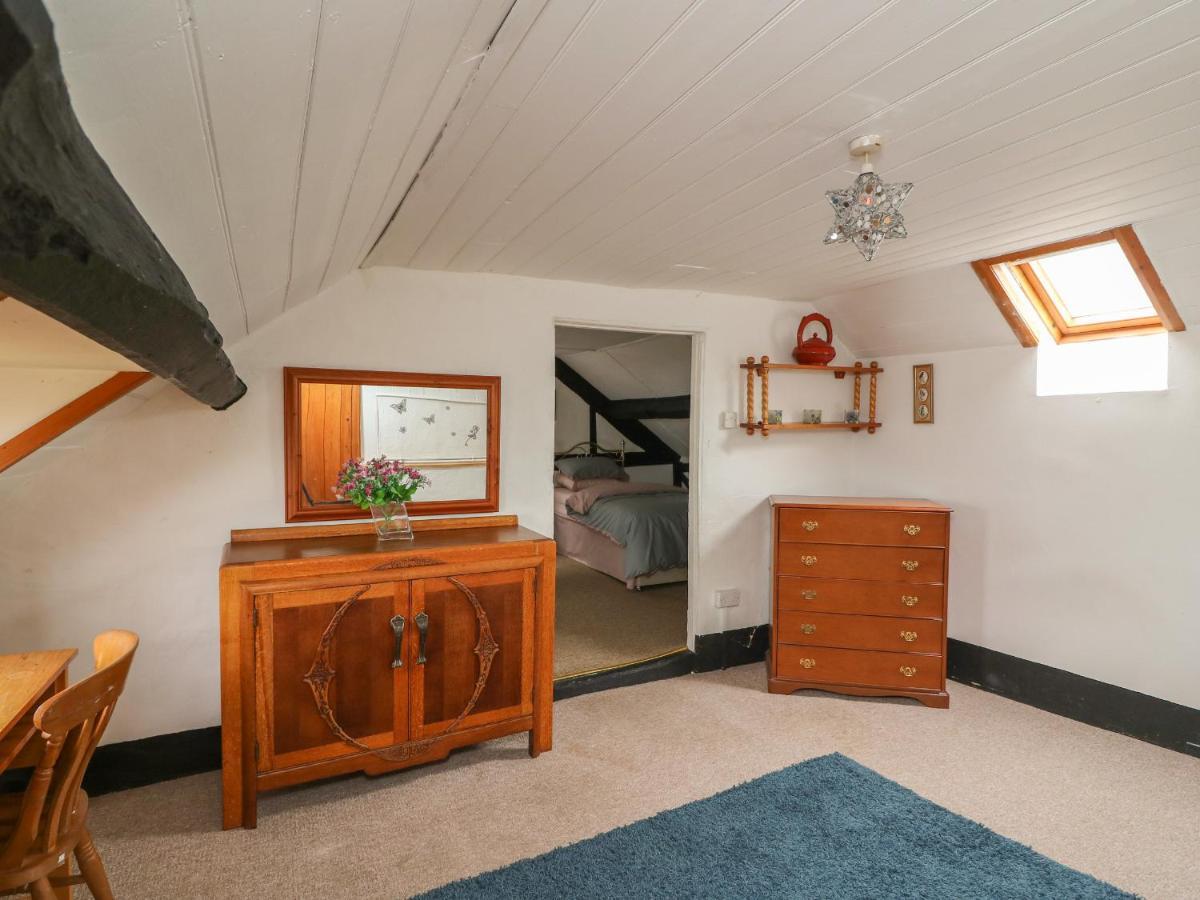 Caerau Farm House Llanidloes Esterno foto
